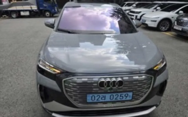 인천수입차견적사이트 Q4 e-트론 45 스포트백 프리미엄 매물 사진 12 - 2025/07 11,146km